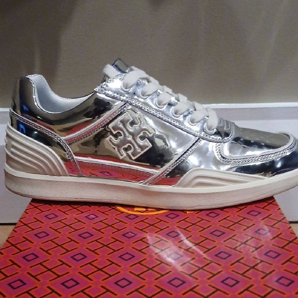 AUTHENTIC/REAL Tory Burch Silver Metallic Logo Low-Top Sneaker